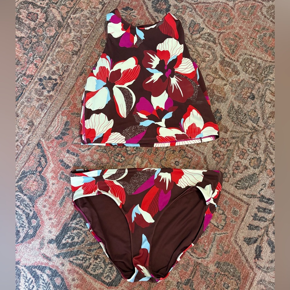 Athleta crop tankini size large